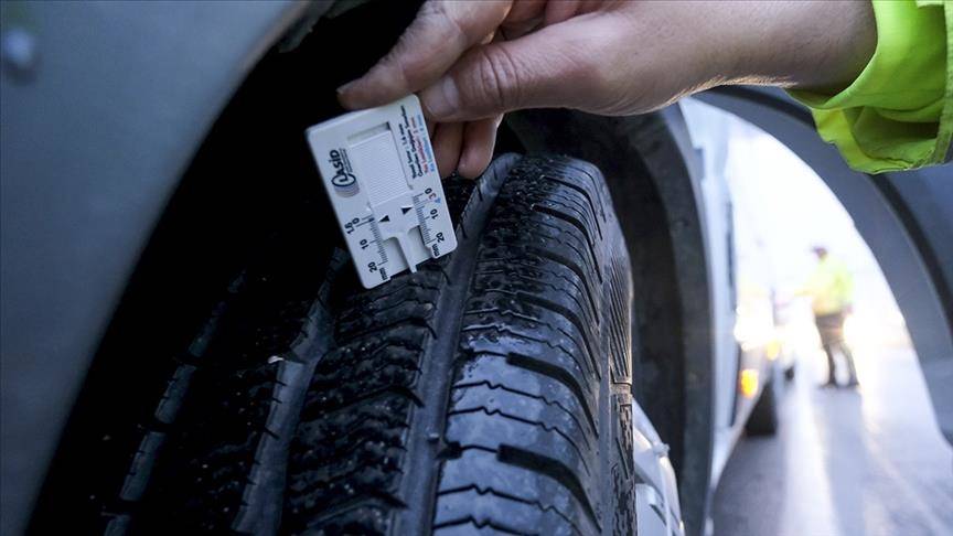 Kış lastiği zorunluluğu erkene çekildi! Uymayana 5 bin 856 lira ceza 5